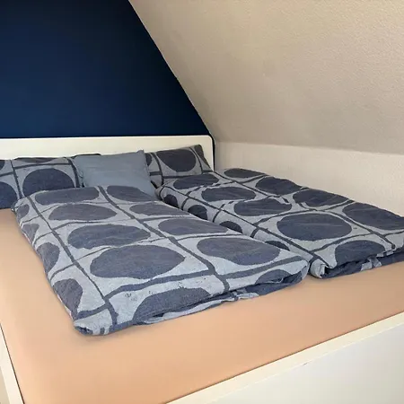 Quiet In With Kitchen & Bathroom Apartment